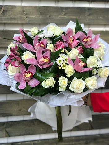 Букет цветов из: Розы и Хризантемы в Ветлуге
