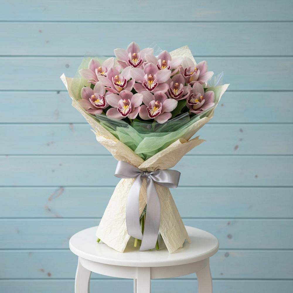 Букет цветов из: Орхидеи и Розы в Ветлуге