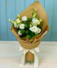 Букет цветов из:  Хризантемы и Лизиантусы в Ветлуге