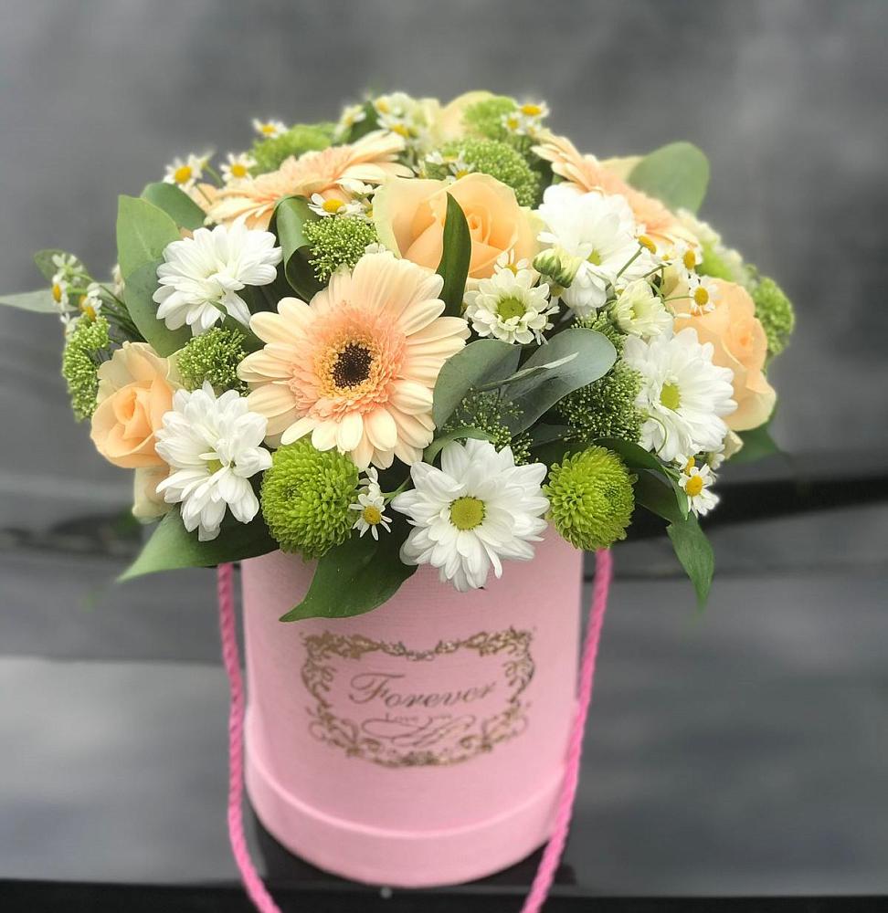 Цветочная композиция из Розы, Герберы и Хризантемы в шляпной коробке в Ветлуге