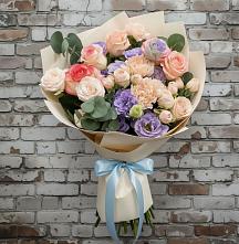 Букет цветов из:  Розы, Лизиантусы и Гвоздики #REPLACE_PRED# Ветлуге