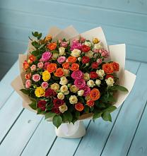 Букет Микс из разноцветных кустовых роз в Ветлуге