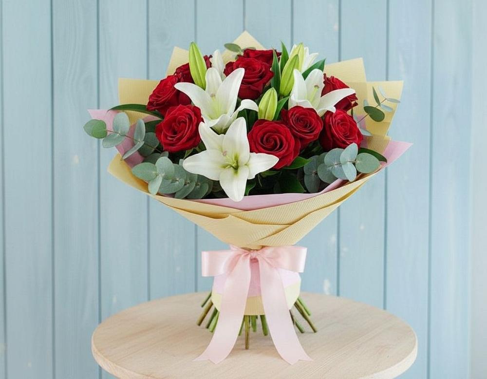 Букет цветов из: Лилии и Розы в Ветлуге